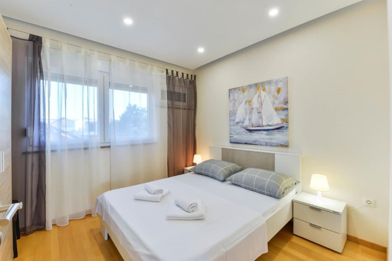 Modern Apartments Punta With Sea View- By Ta Leut Agency ปริฟลากา ภายนอก รูปภาพ